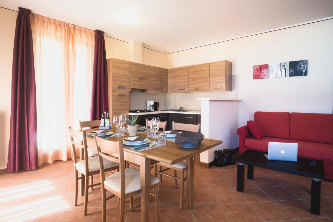 Apartments "Villa Imelda" 利莫内-苏尔加达 外观 照片