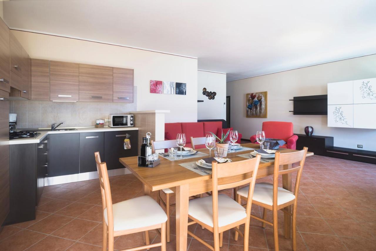 Apartments "Villa Imelda" 利莫内-苏尔加达 外观 照片